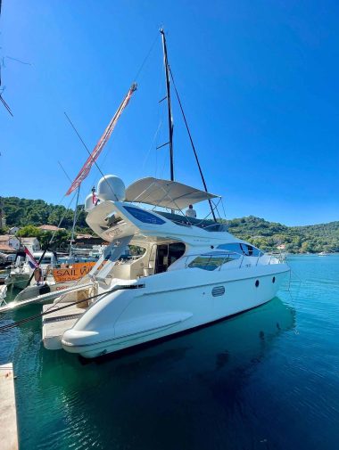 Gallery-dubrovnik-boat-adventure-boargding-on-azimuth